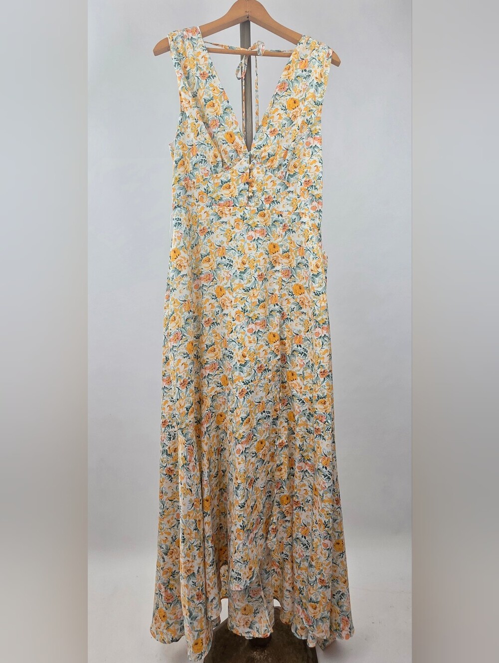 Fore Women's Yellow Floral V Neck Belted Maxi Dress Size Large - Picture 3 of 12